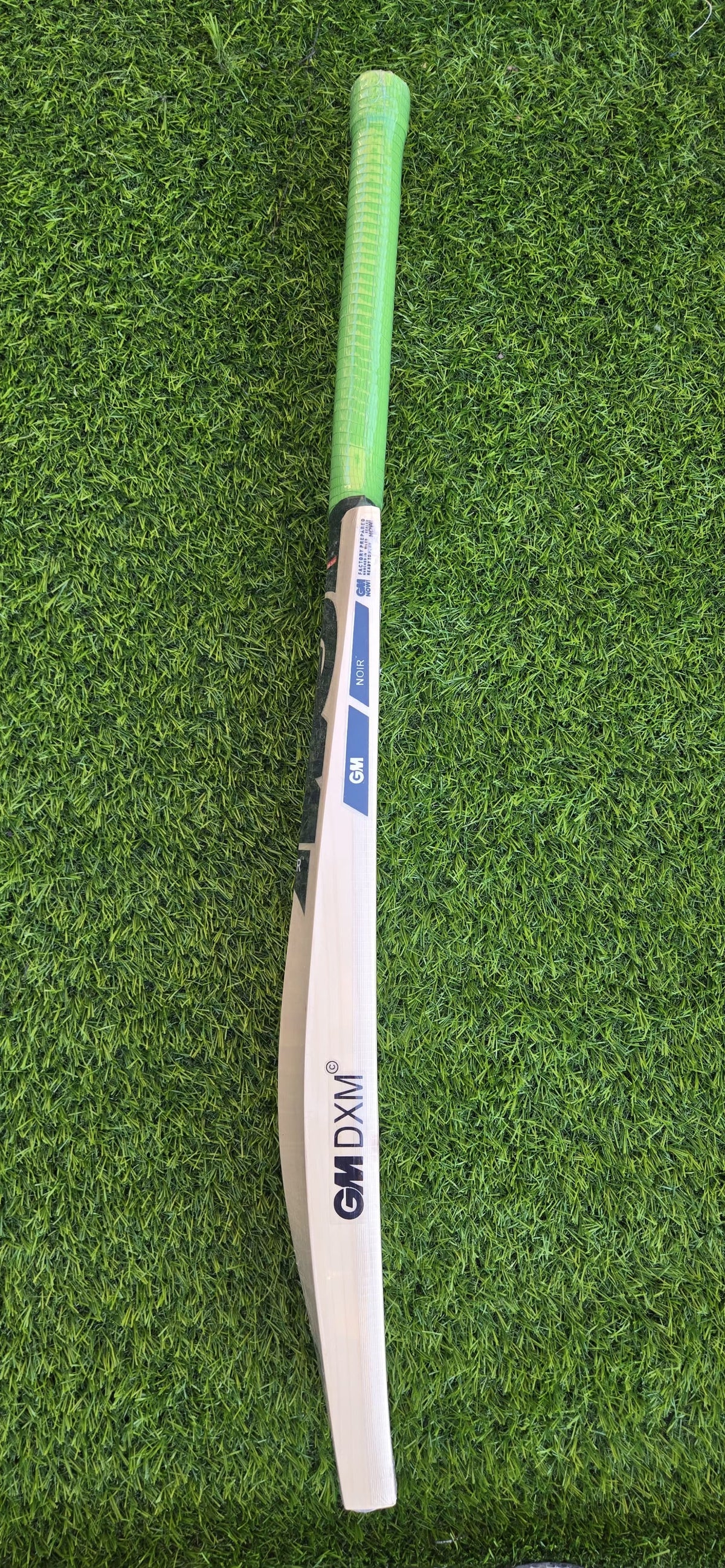 GM Noir Kashmir Willow cricket bat product photo 3