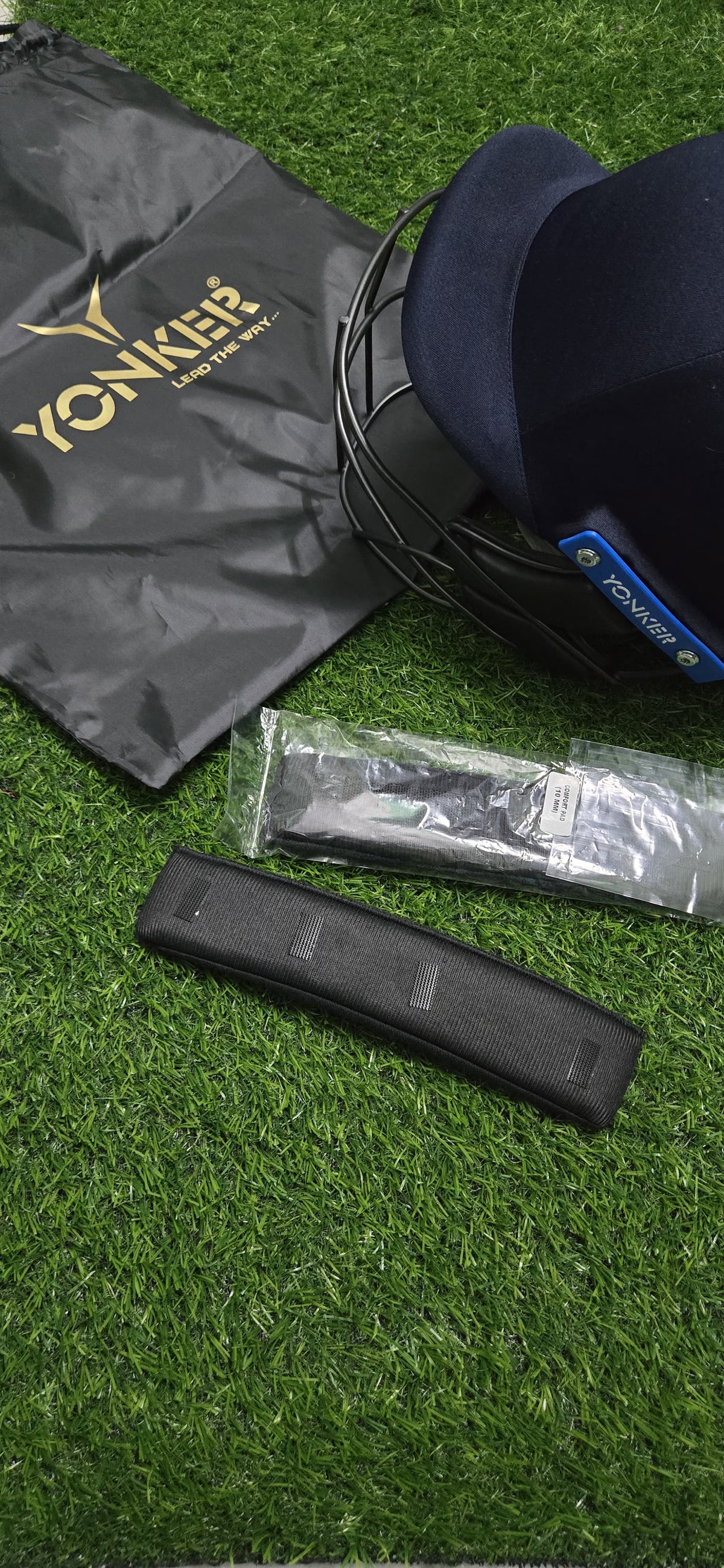 Yonker Cricket Helmet with Accessories